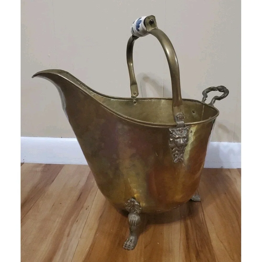 Vintage Brass Coal Scuttle‎ Bucket Lion Head Claw Feet Ceramic Handle